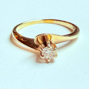 14K Solid Yellow Gold .15 CT Diamond Solitaire Antique Vintage 1940's Ring